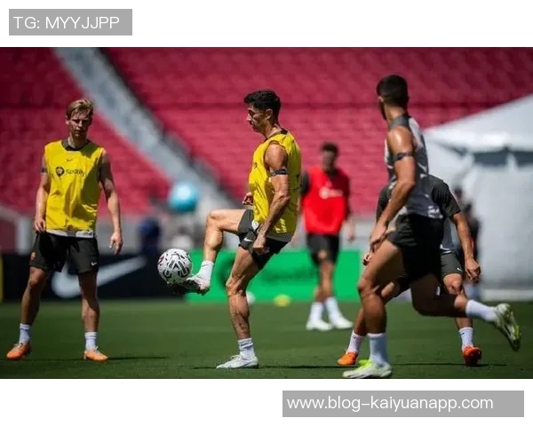 阿斯报预测巴萨欧冠首发阵容莱万继续替补拉菲尼亚重返首发位置 阿斯报预测巴萨欧冠首发阵容莱万继续替补拉菲尼亚重返首发位置